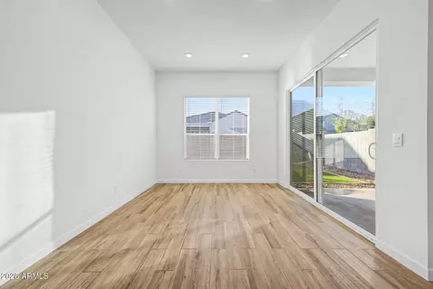 Living - 1734 E Questa Dr, Phoenix, AZ 85024 photo 4 of 5