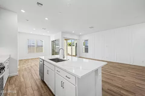 Kitchen - 1734 E Questa Dr, Phoenix, AZ 85024 photo 2 of 2