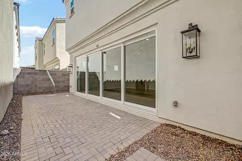 Exterior - 2442 E Lark St, Gilbert, AZ 85297 photo 7 of 8