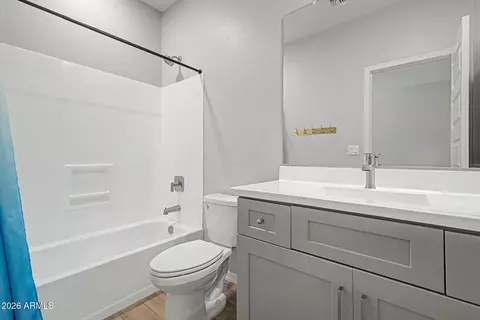 Bath - 2442 E Lark St, Gilbert, AZ 85297 photo 3 of 5