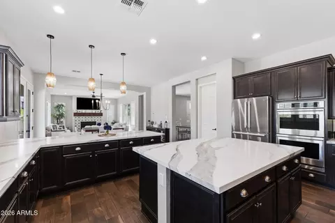 Kitchen - 7573 S Frontier St, Gilbert, AZ 85298 photo 5 of 6