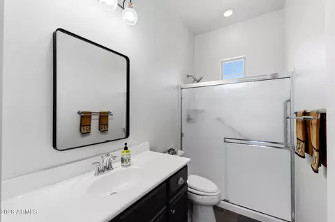 Bath - 7573 S Frontier St, Gilbert, AZ 85298 photo 2 of 6