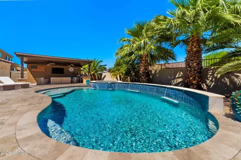 Exterior - 7573 S Frontier St, Gilbert, AZ 85298 photo 7 of 10