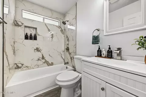 Bath - 2613 E Michigan Ave, Phoenix, AZ 85032 photo 2 of 2