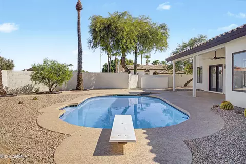 Exterior - 13253 S 35th Ct, Phoenix, AZ 85044 photo 6 of 9