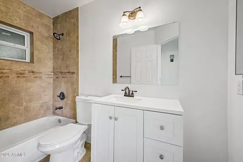 Bath - 811 Edison Ave, Buckeye, AZ 85326 photo 1 of 1