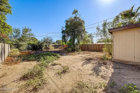Exterior - 811 Edison Ave, Buckeye, AZ 85326 photo 3 of 4