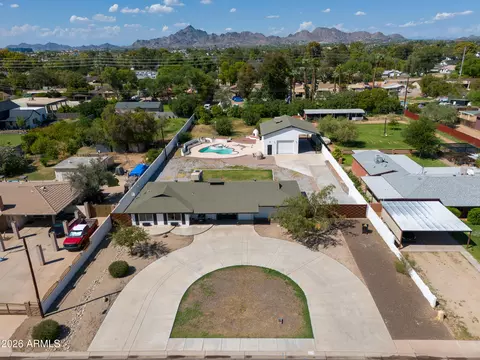 View/Area - 3312 E Flower St, Phoenix, AZ 85018 photo 3 of 4
