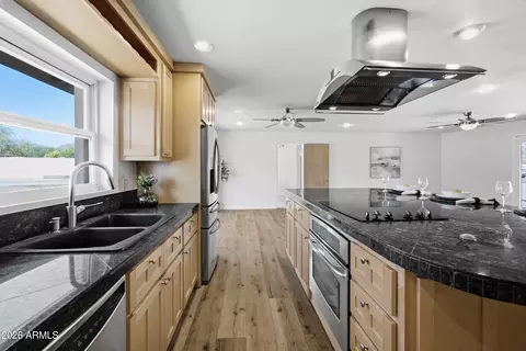 Kitchen - 3312 E Flower St, Phoenix, AZ 85018 photo 3 of 3
