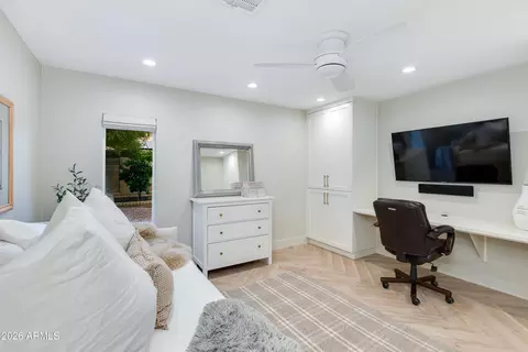 Bedroom - 1106 E Wagon Wheel Dr, Phoenix, AZ 85020 photo 1 of 5