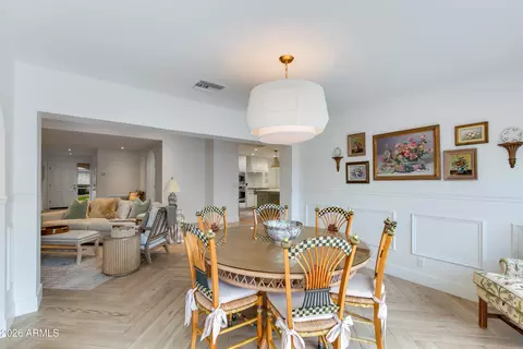 Dining - 1106 E Wagon Wheel Dr, Phoenix, AZ 85020 photo 2 of 2