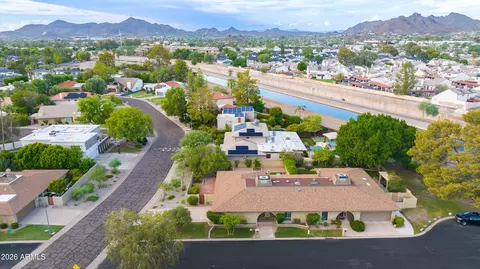 View/Area - 1106 E Wagon Wheel Dr, Phoenix, AZ 85020 photo 3 of 8