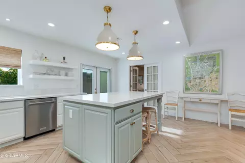 Kitchen - 1106 E Wagon Wheel Dr, Phoenix, AZ 85020 photo 7 of 7