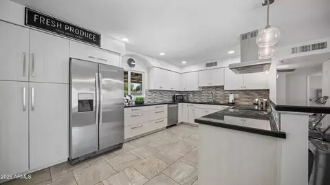 Kitchen - 11031 S Bannock St, Phoenix, AZ 85044 photo 5 of 7