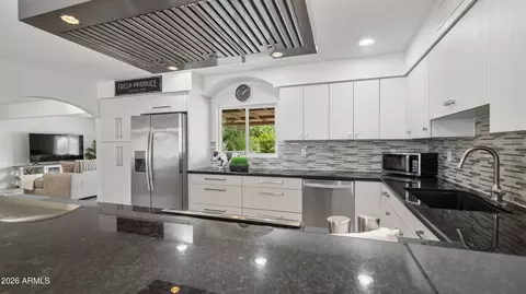 Kitchen - 11031 S Bannock St, Phoenix, AZ 85044 photo 3 of 7