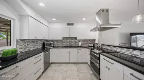 Kitchen - 11031 S Bannock St, Phoenix, AZ 85044 photo 1 of 7