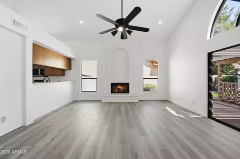 Living - 14433 S 41st Pl, Phoenix, AZ 85044 photo 5 of 6