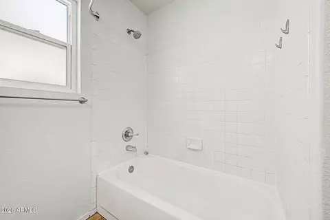 Bath - 4238 Encinas Ave, Gilbert, AZ 85234 photo 4 of 4