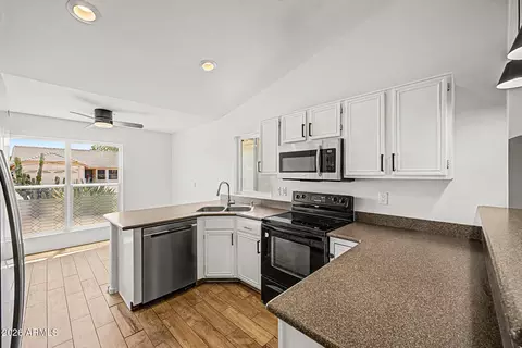 Kitchen - 4238 Encinas Ave, Gilbert, AZ 85234 photo 1 of 4