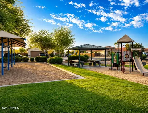 View/Area - 2196 S Lawther Dr, Apache Junction, AZ 85120 photo 2 of 3