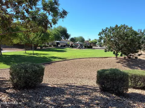 2196 S Lawther Dr, Apache Junction, AZ 85120 photo 2