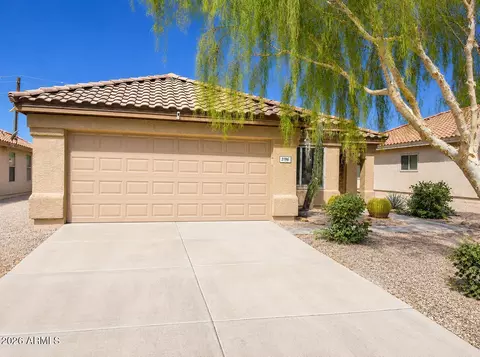 Exterior - 2196 S Lawther Dr, Apache Junction, AZ 85120 photo 4 of 13