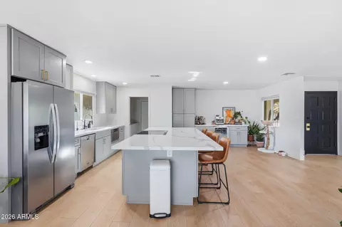 Kitchen - 1703 E Laguna Dr, Tempe, AZ 85282 photo 5 of 7