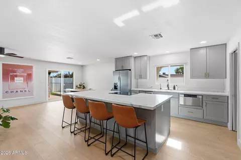 Kitchen - 1703 E Laguna Dr, Tempe, AZ 85282 photo 3 of 7