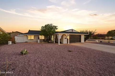 Exterior - 1703 E Laguna Dr, Tempe, AZ 85282 photo 8 of 22