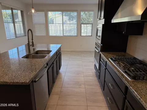 Kitchen - 2275 S Agnes Ln, Gilbert, AZ 85295 photo 1 of 2