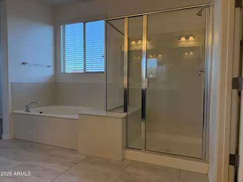 Bath - 2275 S Agnes Ln, Gilbert, AZ 85295 photo 5 of 7