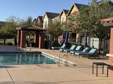 Exterior - 2275 S Agnes Ln, Gilbert, AZ 85295 photo 6 of 6