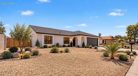 Exterior - 3305 E Saint John Rd, Phoenix, AZ 85032 photo 4 of 9