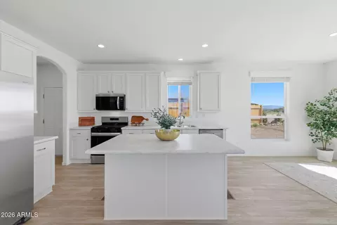 350 E Peterson Rd, Paulden, AZ 86334 photo 4