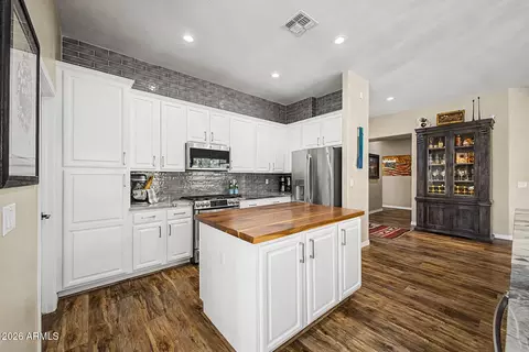 Kitchen - 4746 E Indigo St, Gilbert, AZ 85298 photo 2 of 4