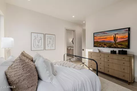 Bedroom - 3301 Elm St, Phoenix, AZ 85018 photo 4 of 6