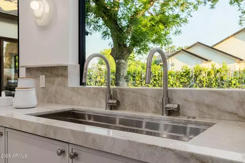 Kitchen - 3301 Elm St, Phoenix, AZ 85018 photo 5 of 7