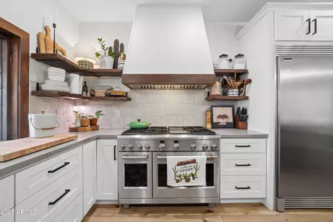 Kitchen - 2662 E Valencia St, Gilbert, AZ 85296 photo 4 of 6