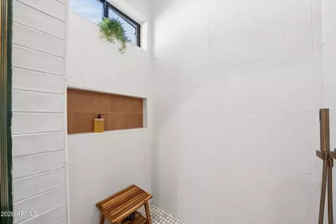 Bath - 2662 E Valencia St, Gilbert, AZ 85296 photo 2 of 4