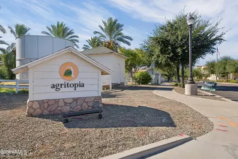 View/Area - 2662 E Valencia St, Gilbert, AZ 85296 photo 1 of 9