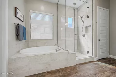 Bath - 7545 E Posada Ave, Mesa, AZ 85212 photo 2 of 4