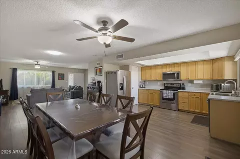 Dining - 2132 E Minton Dr, Tempe, AZ 85282 photo 2 of 2
