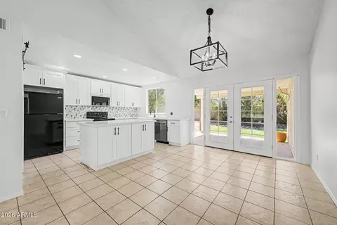 Kitchen - 1207 E Tonto Ln, Phoenix, AZ 85024 photo 1 of 5