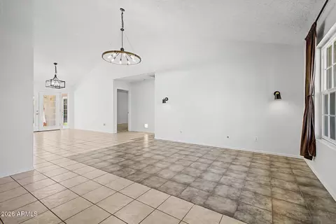 Living - 1207 E Tonto Ln, Phoenix, AZ 85024 photo 3 of 5