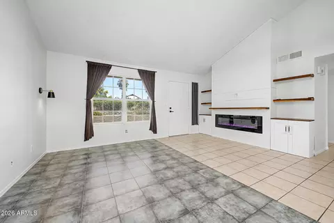 Living - 1207 E Tonto Ln, Phoenix, AZ 85024 photo 4 of 5