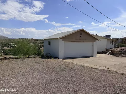 981 N Sherwood Way, Queen Valley, AZ 85118