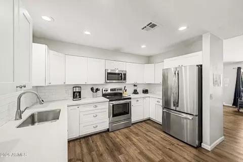 Kitchen - 3158 E Gable Cir, Mesa, AZ 85204 photo 2 of 3