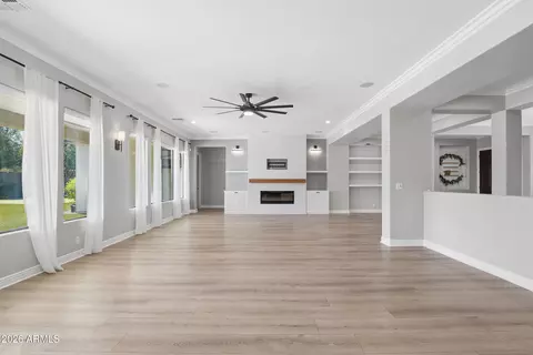 Living - 3153 E Red Oak Ct, Gilbert, AZ 85297 photo 3 of 9