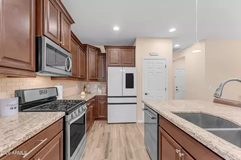 Kitchen - 10313 E Tahoe Ave, Mesa, AZ 85212 photo 3 of 4