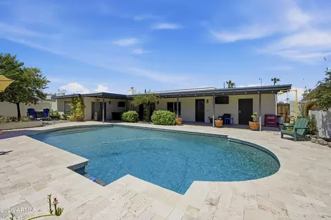 Exterior - 3529 E Cannon Dr, Phoenix, AZ 85028 photo 2 of 5